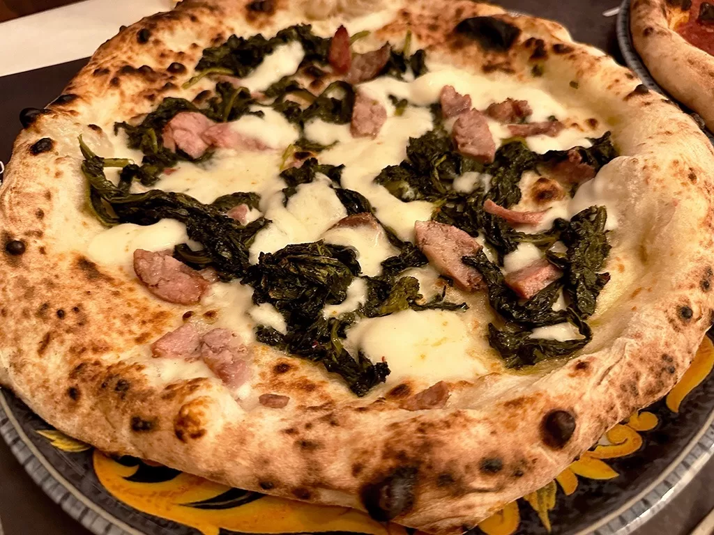 sausage and broccoli pizza