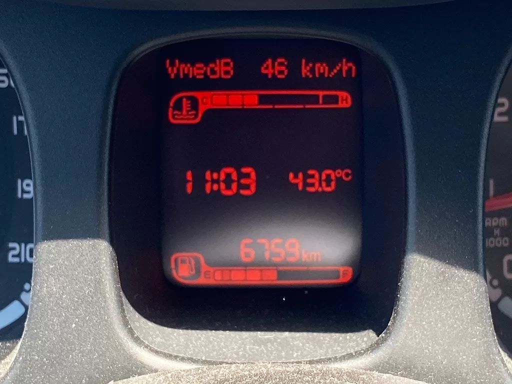 car temperature display