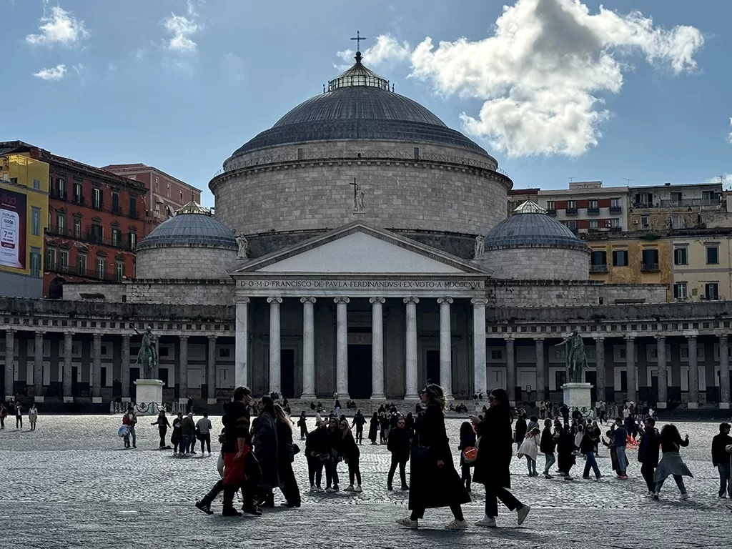 piazza del plebiscito basilica