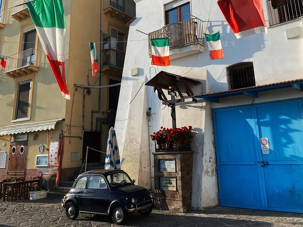 fiat 500 in sorrento campania Naples in July