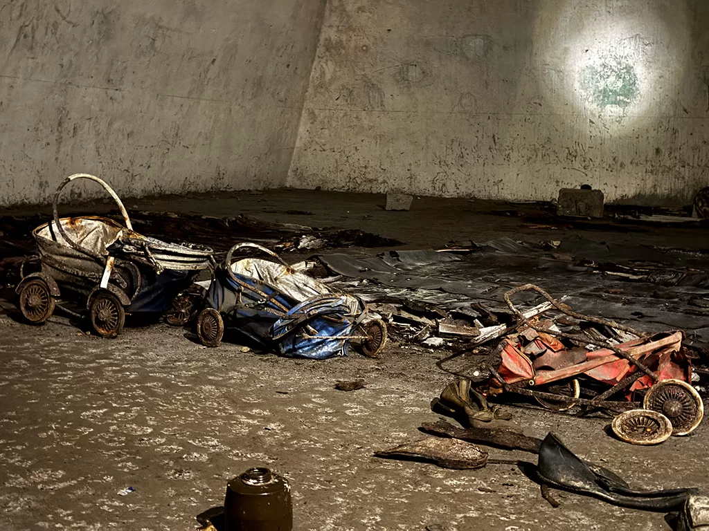 bourbon tunnel rusting strollers
