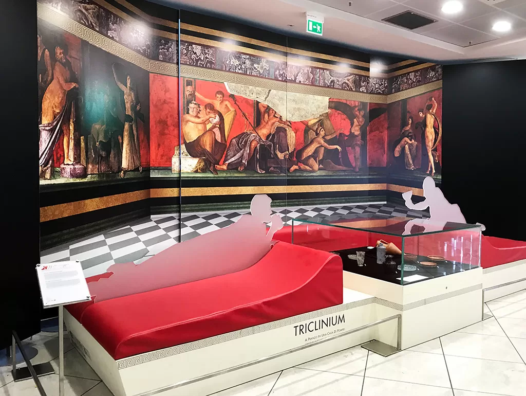 pompeii exhibit at naples airport