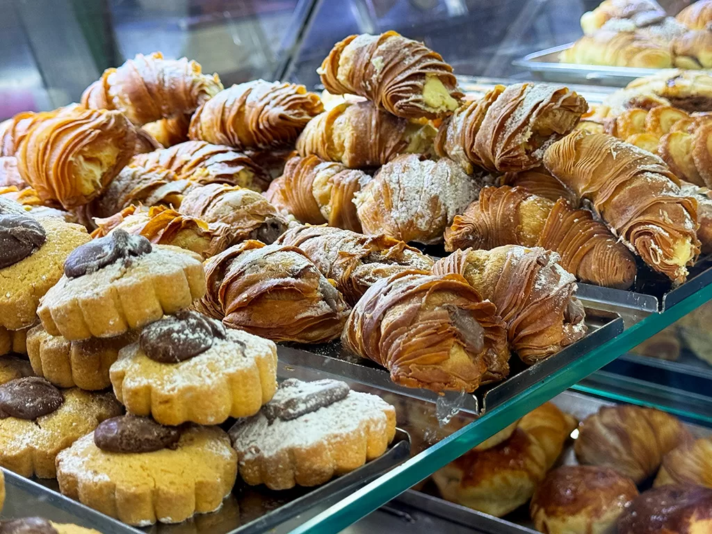 pastry shop display