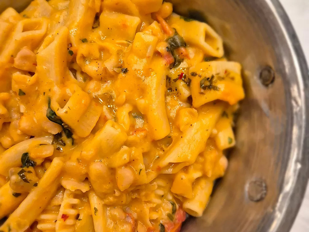 pasta fagioli close up