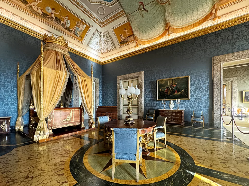 royal bedroom caserta palace