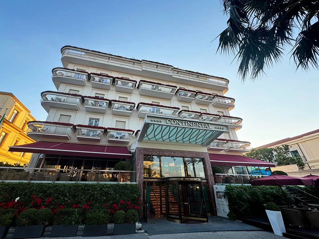 hotel continental facade sorrento