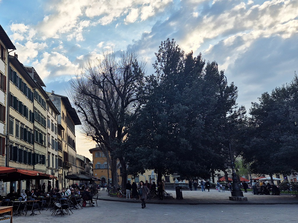 piazza santo spirito florence