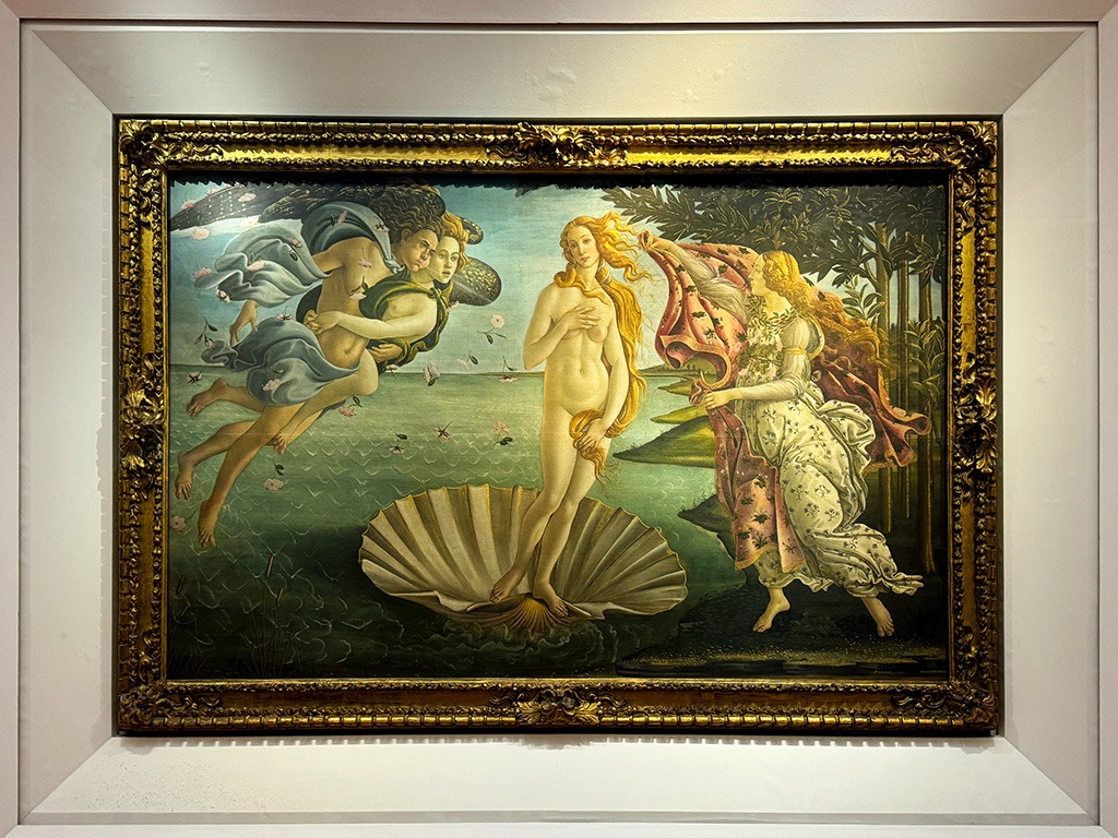 birth of venus painting in uffizi gallery florence