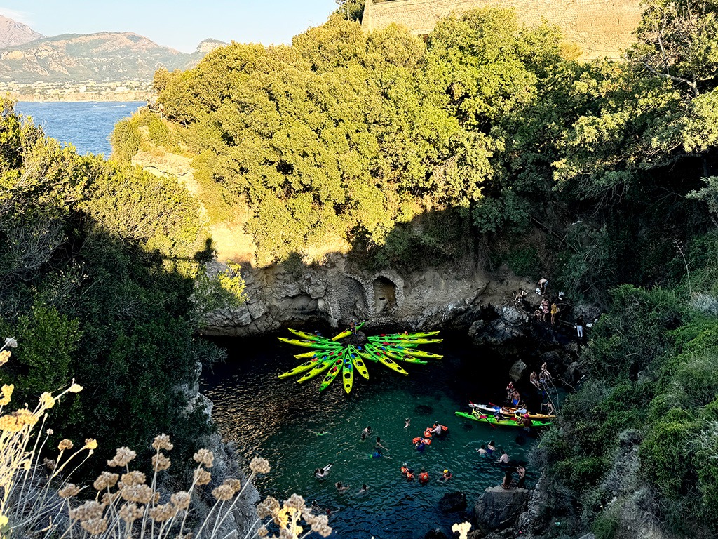 kayaks inside the bagni regina giovanna