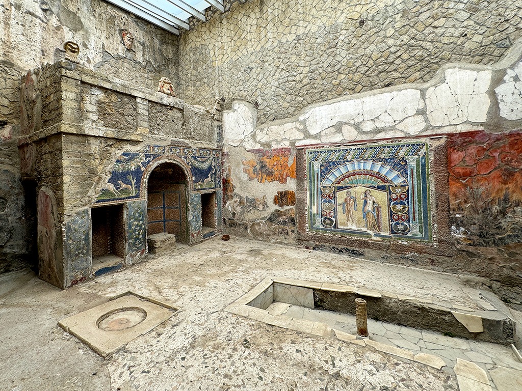 house of neptune in Herculaneum