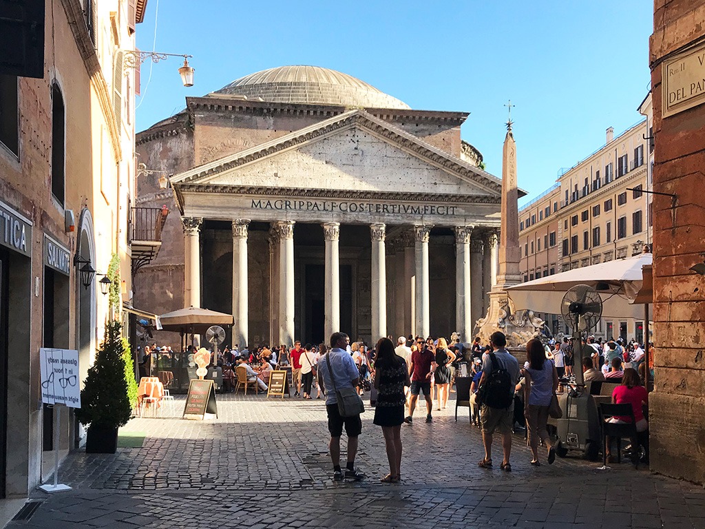 exterior view of pantheon and piazza della rotonda